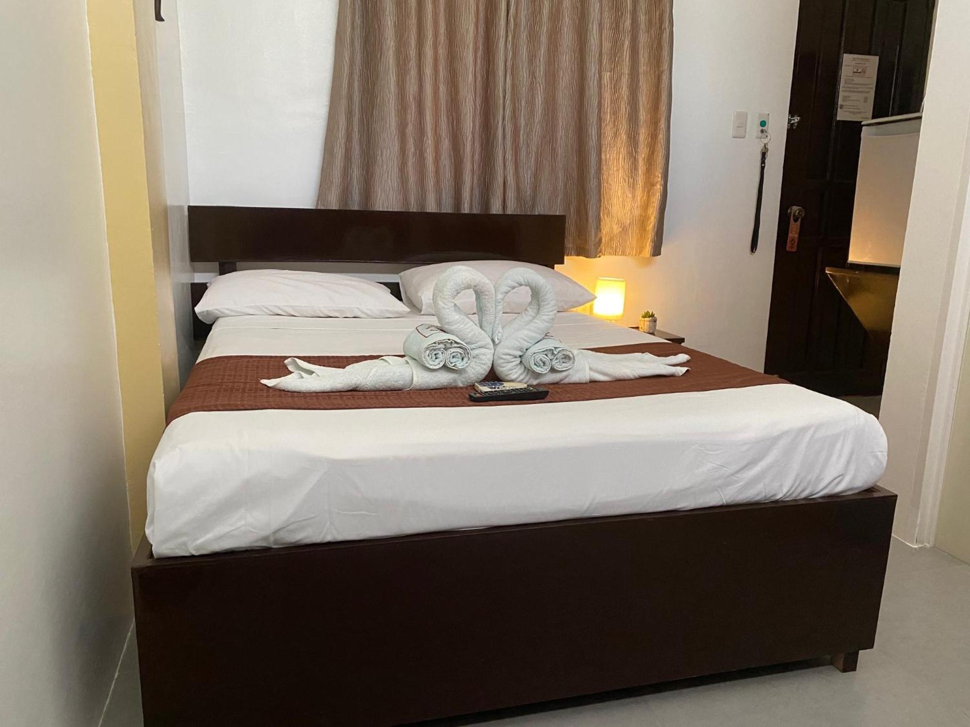 Papa Freds Beach Resort Puerto Galera Extérieur photo